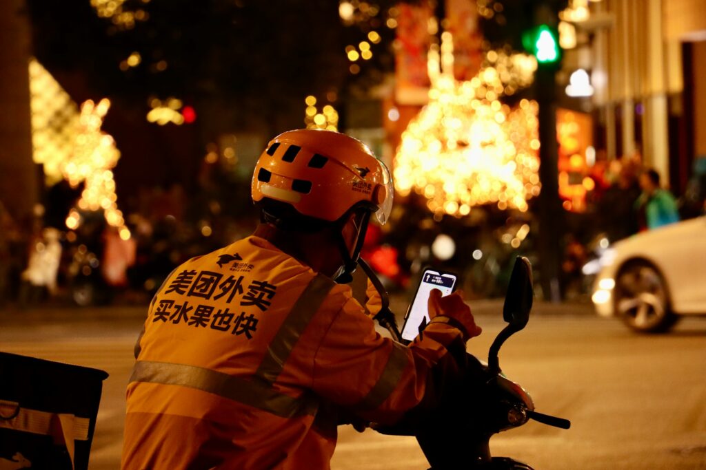 Essential apps for traveling in China (what locals actually use)